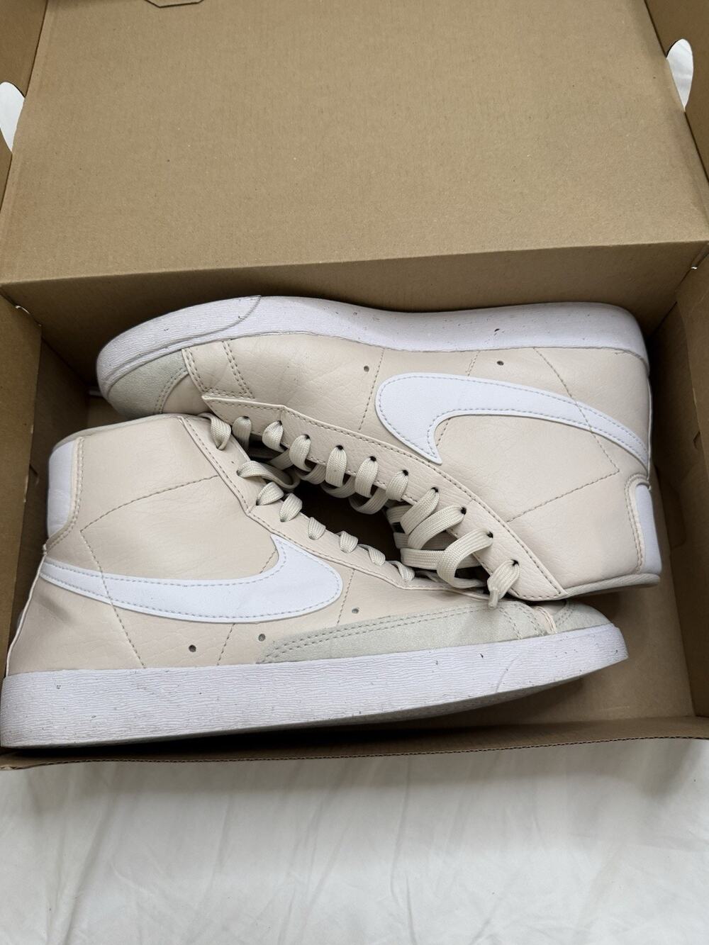 Nike Blazer Mid ‘77 Next Nature Light Orewood Brown White Sneakers Women’s 9.5